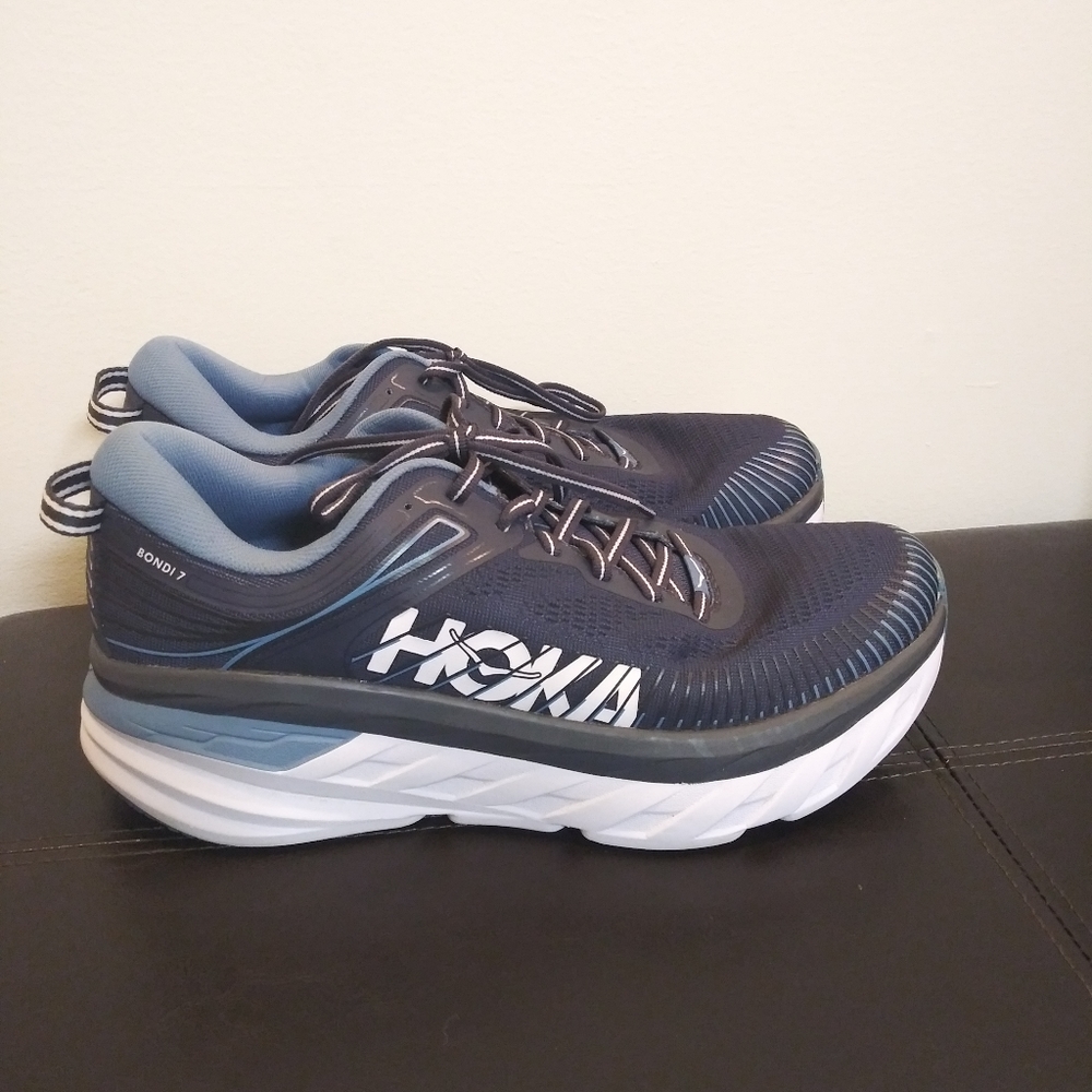COPY - Hoka Bondi 7 men's size 9